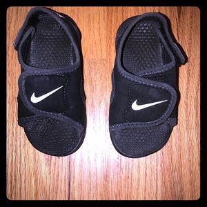 Boys Nike Sandals 6C